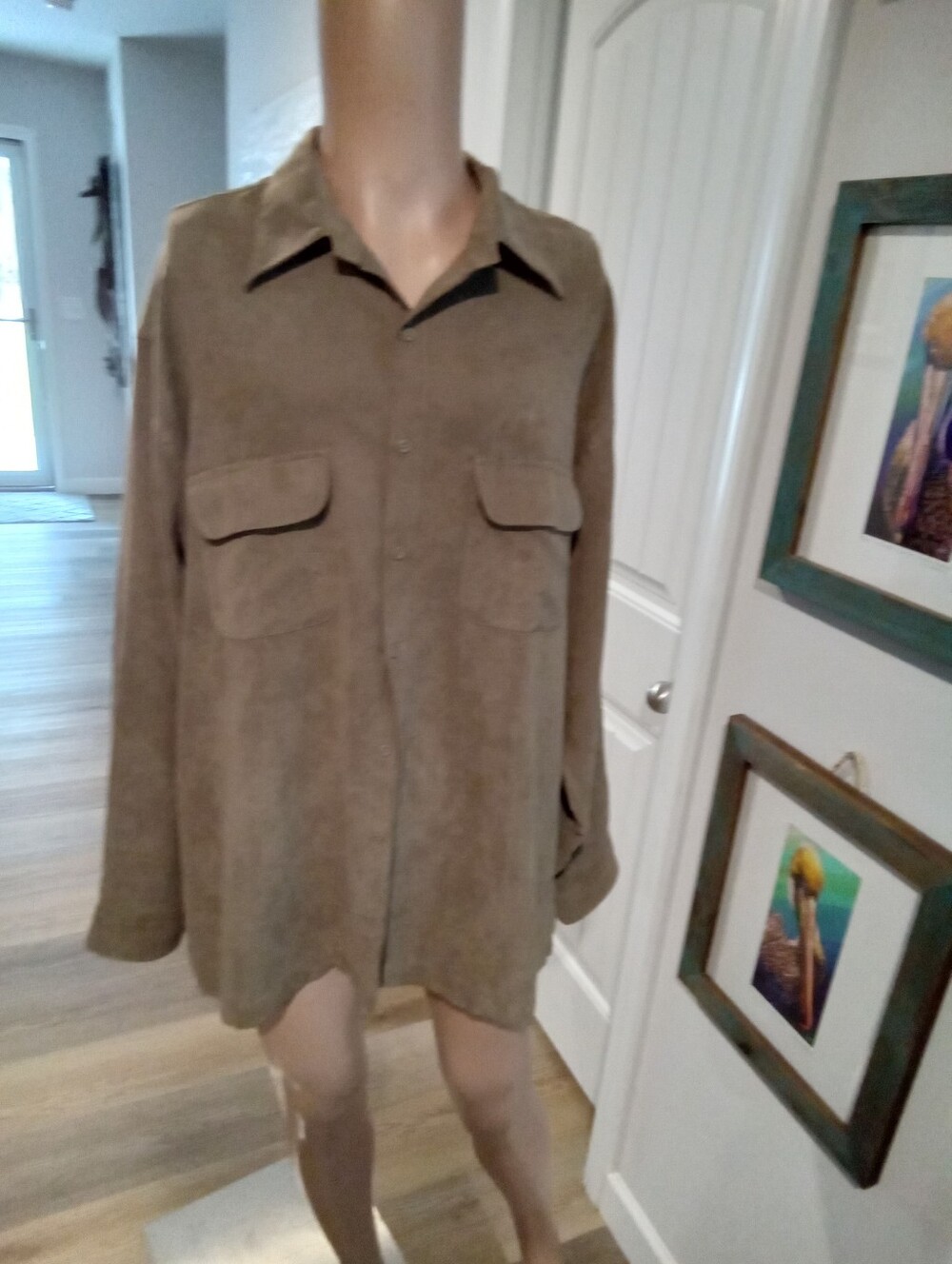 Van Heusen Men's Size XL 17-17.5 Tan Soft Suede Button Down Collard Shirt